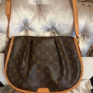 Louis Vuitton Monogram Canvas Saddle Crossbody in Brown and Tan